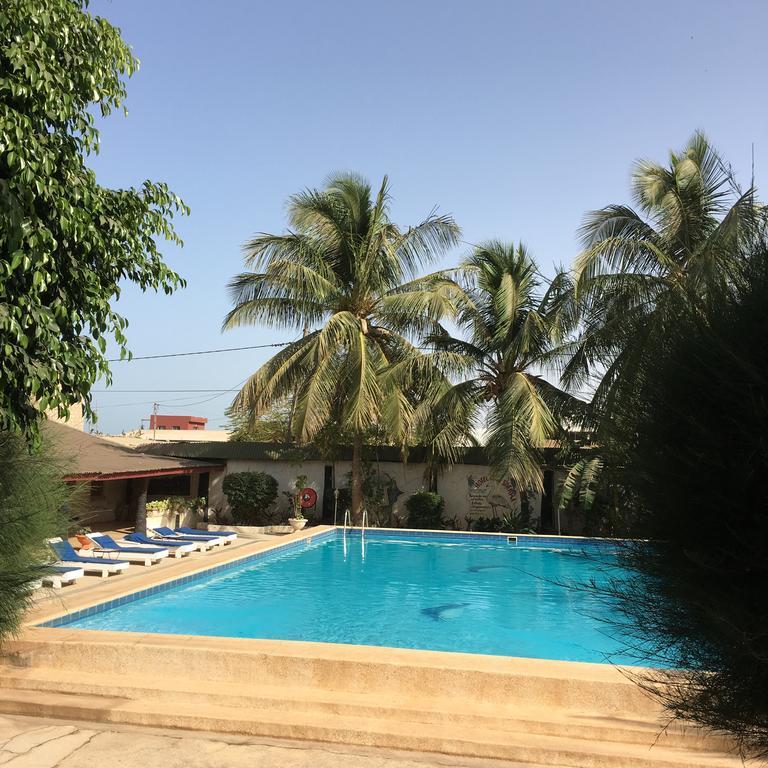 Hotel Club Safari 엠보우 외부 사진