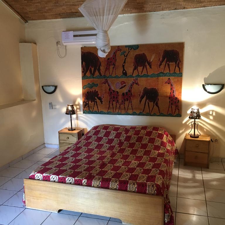 Hotel Club Safari 엠보우 외부 사진